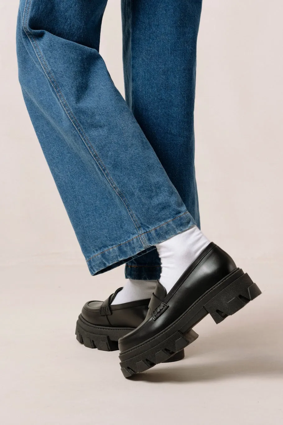 Trailblazer Loafers // Black